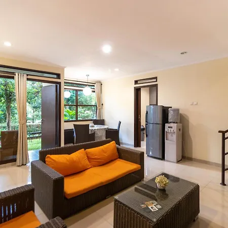 Family Only Mountain View Villa - De Reiz Villa Kesuma 3Br